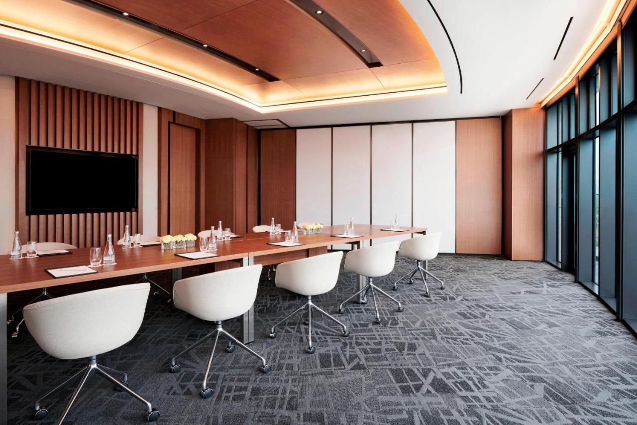 Courtyard By Marriott Botanic Park 4*